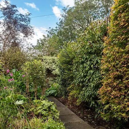 Finest Retreats - Garden *